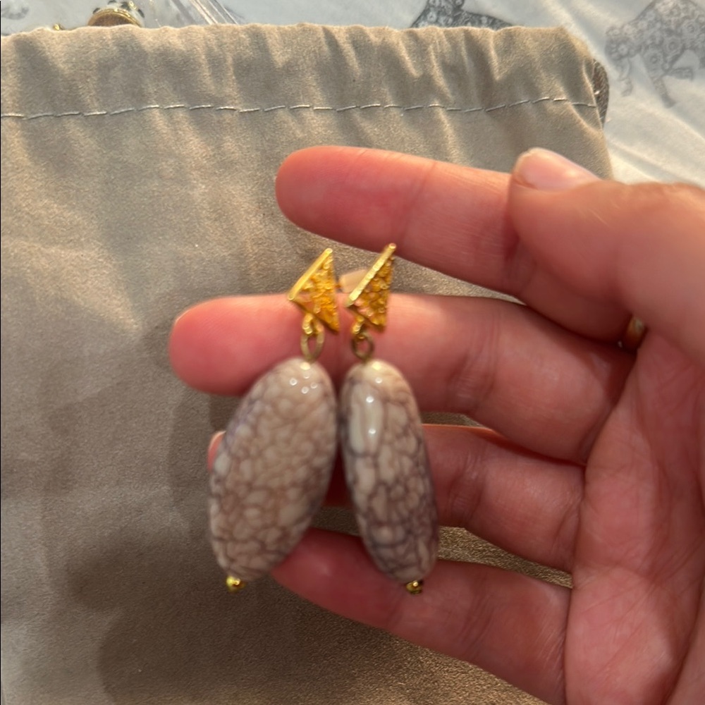 Elegant Gold and Cream Dangle Earrings LIGHTWEIGHT